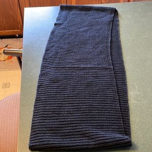 Forever21 Infinity scarf ,lrg